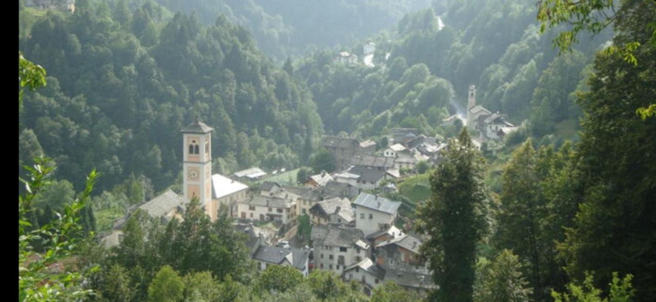 Hotel Torre Delle Giavine Dimora Storica Boccioleto Exterior foto